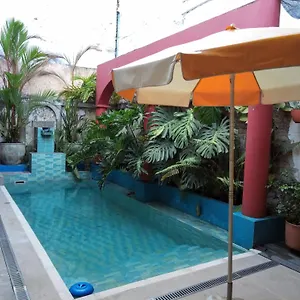 Pensión Heliconia, Cali